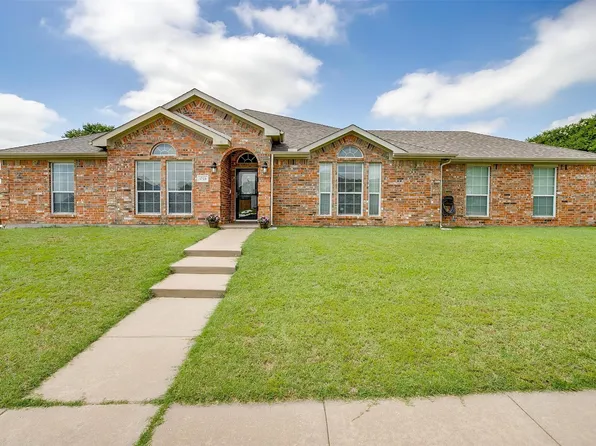 1721 Vista Ridge Dr W, Midlothian, TX 76065