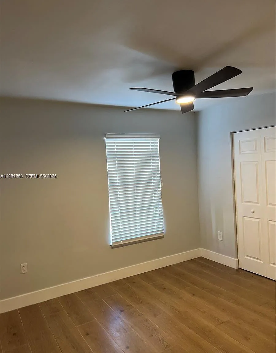 3 bed, 1402 sqft, $3,300 — Photo 3