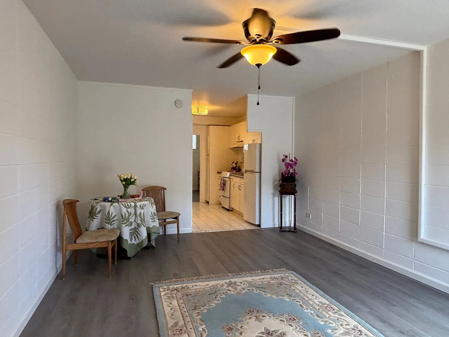 Makiki 1 Bedroom, New Flooring, Ground Floor — Photo 2