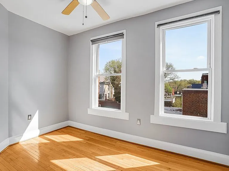 306 R St NW — Photo 39