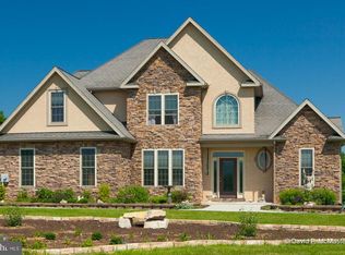 3301 Pious Ridge Rd, Berkeley Springs, WV 25411