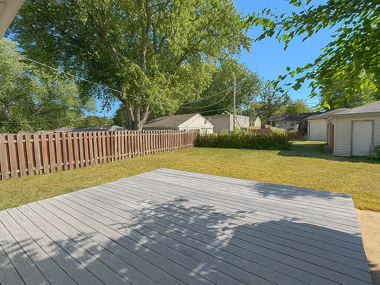 6723 50th Ave N — Photo 30