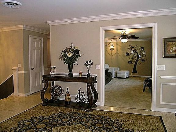 4th image of 1455 Rockhill Ct