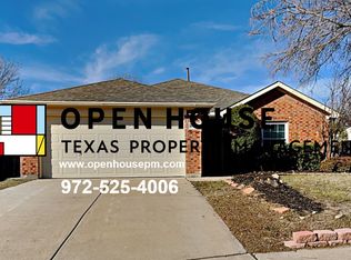 8533 Hawks Nest Dr, Fort Worth, TX 76131
