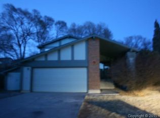 640 E Cheyenne Mountain Blvd, Colorado Springs, CO 80906