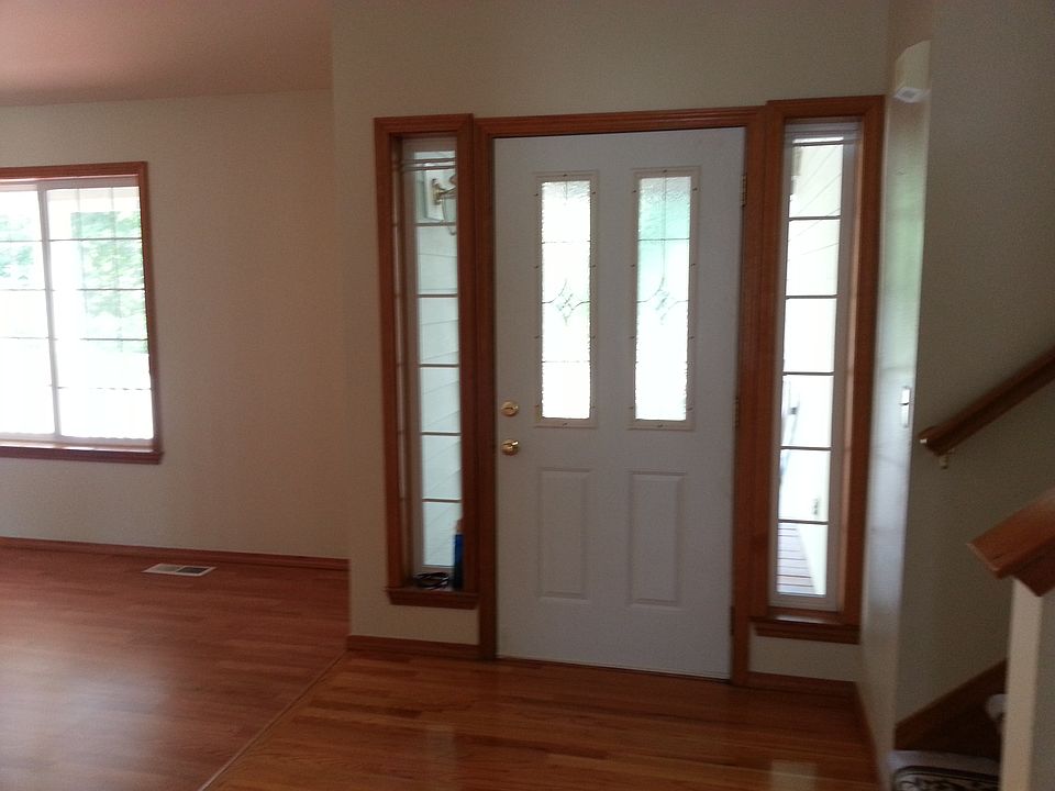 1st image of 2503 Kempton St SE
