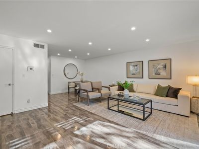 5017 Cartwright Ave APT 3, North Hollywood, CA, 91601