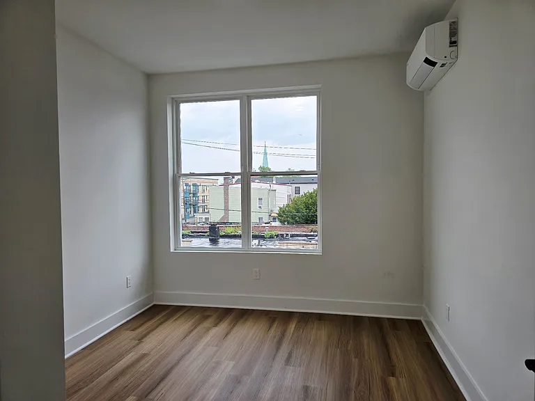 30 McAdoo Ave #305 — Photo 14