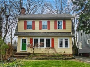 2233 Maplewood Rd, Cleveland Heights, OH 44118