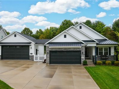 10931 Fox Den Cir, Garrettsville, OH, 44231