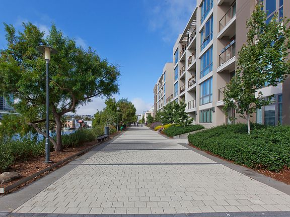 4th image of 255 Berry St APT 108