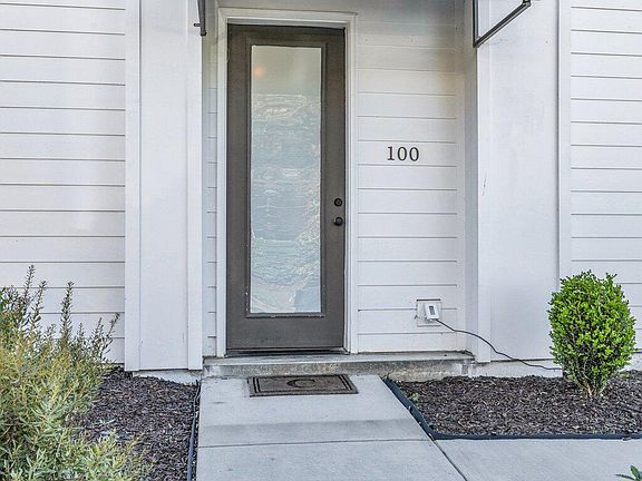3rd image of 1500-1502 E 13th St