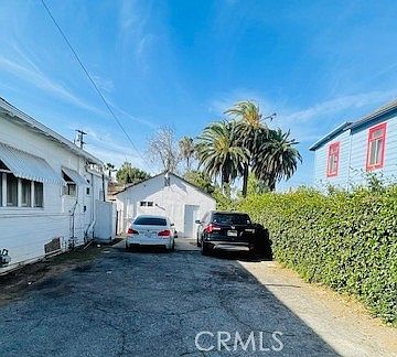 4th image of 2944 6th St