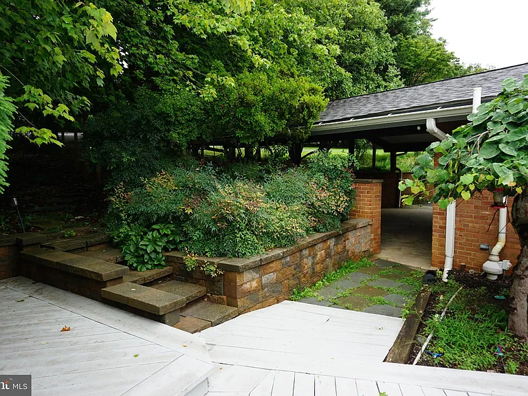444 Garrison Forest Rd — Photo 22