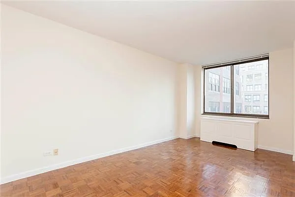 Rented by Mirador Real Estate | media 21