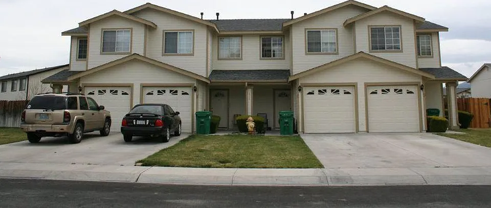 417 Valley Cir #C