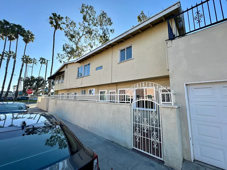 4313-4329 E. Ocean Blvd. — Photo 9