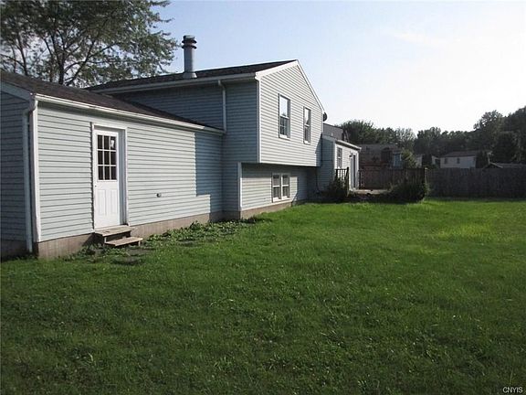4th image of 8401 Silver Spruce Cir