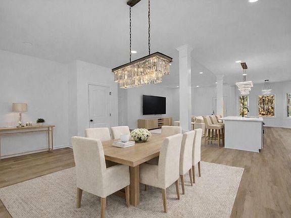 4th image of 45 Mayfair Way