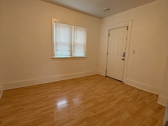 5th image of 232 Spencer St NE APT 2