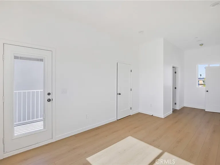 10905 Dalerose #B — Photo 13