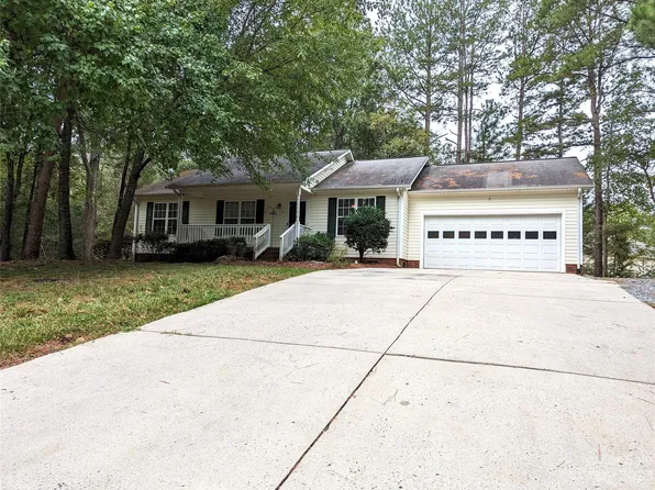 427 McCoys Creek Cir, Oakboro, NC 28129