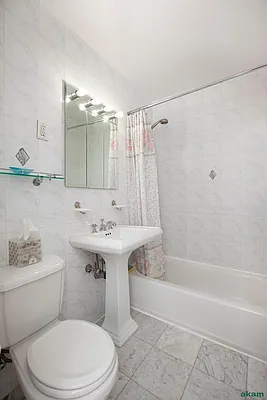 Sold by Akam Sales and Brokerage | media 5