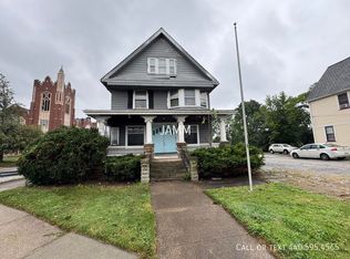 4438 Pearl Rd, Cleveland, OH 44109
