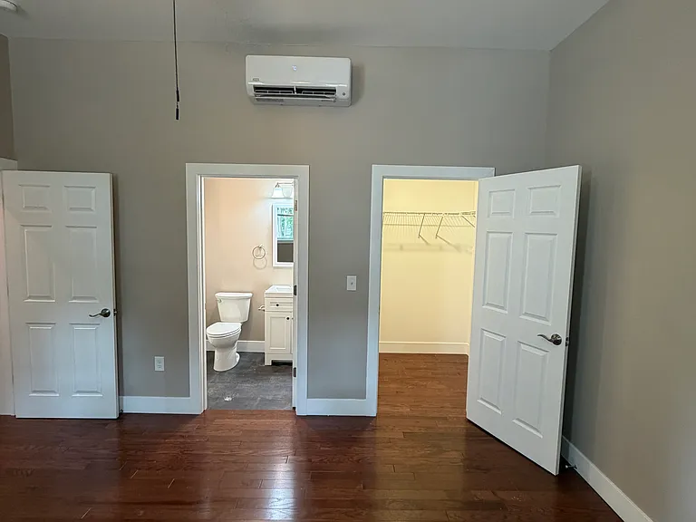 521 Warren St #2 — Photo 14