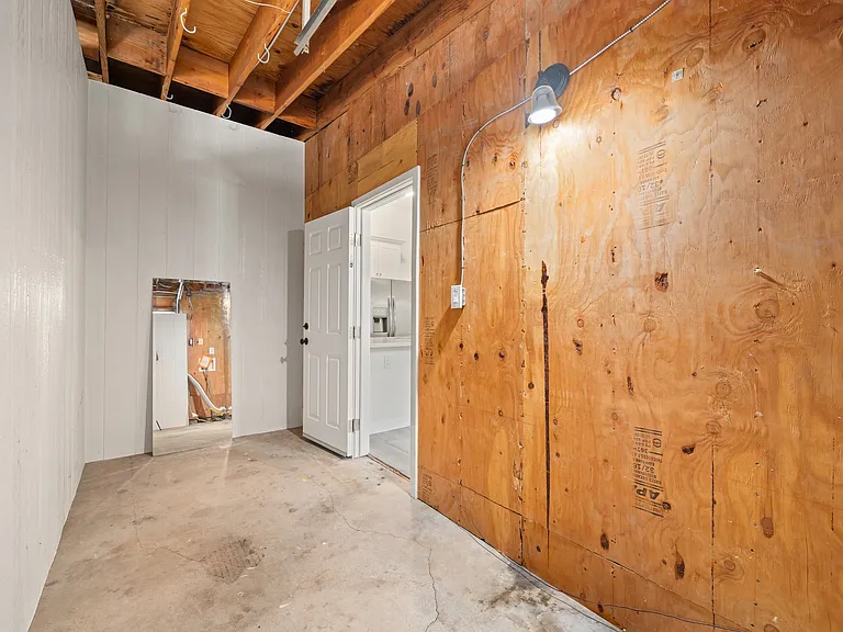 835 Ohio Ave #B — Photo 12
