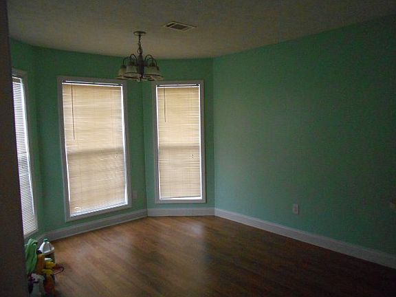 4th image of 52 Lee Road 2107