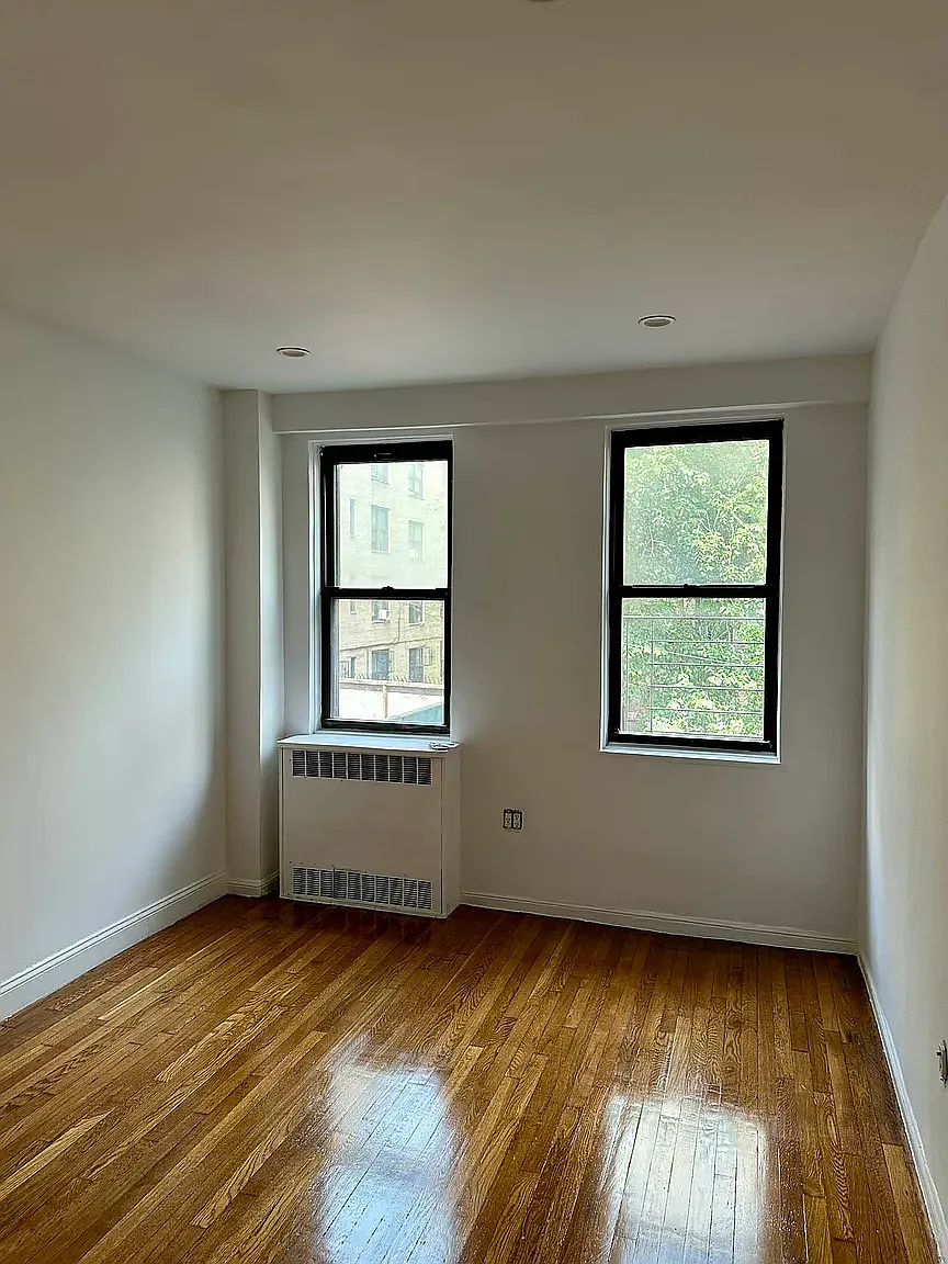 180 East 162nd Street — Photo 4