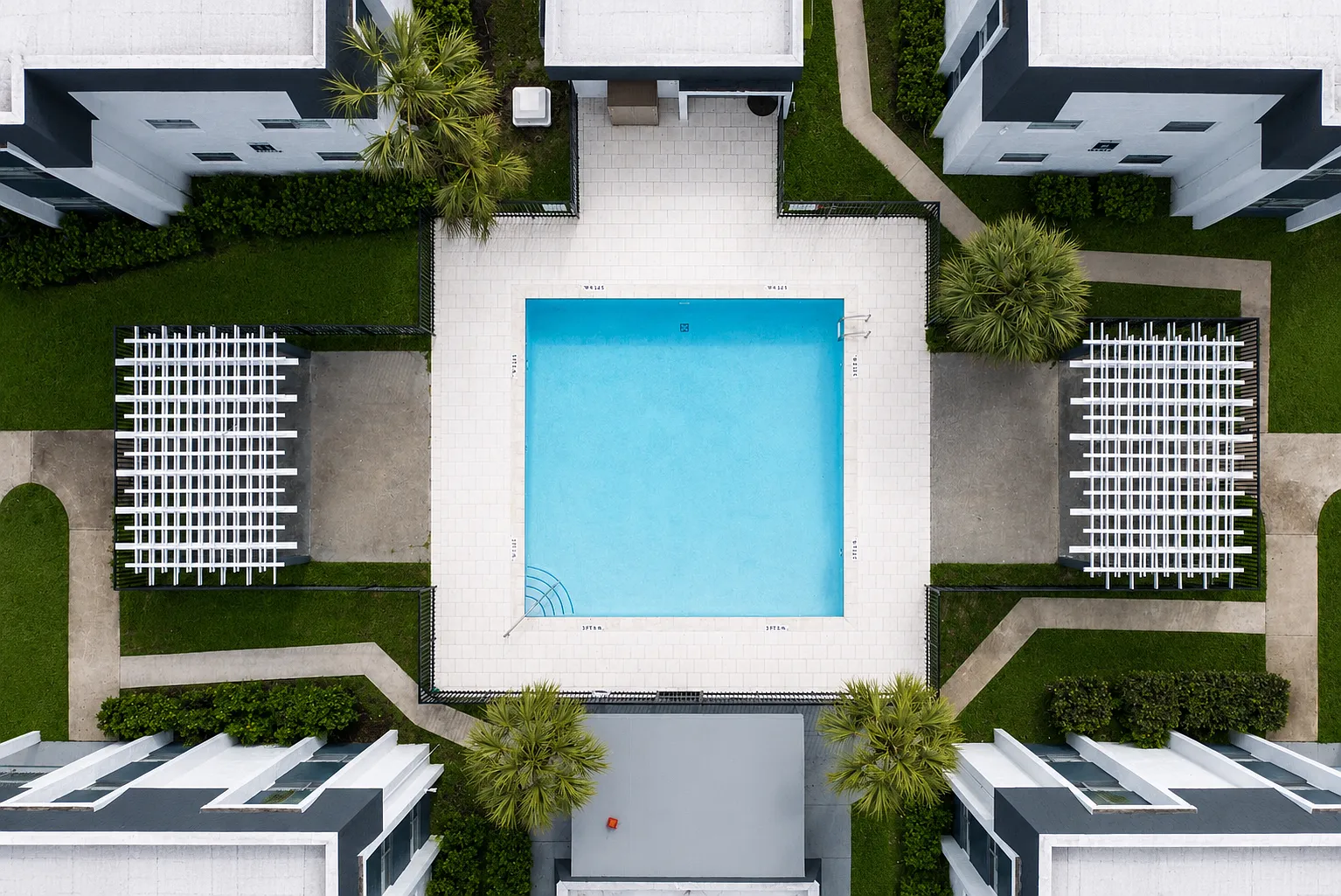 Parc Place — Photo 1