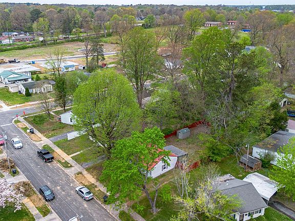4th image of 3311 Rucker Ave