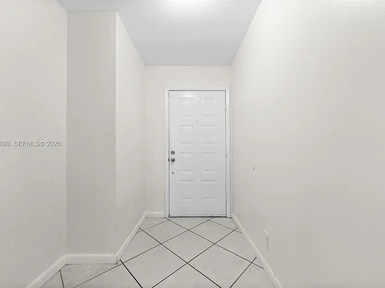 4241 SW 71st Way #4241 — Photo 4
