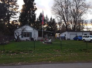 1220 Evergreen Ave, Grants Pass, OR