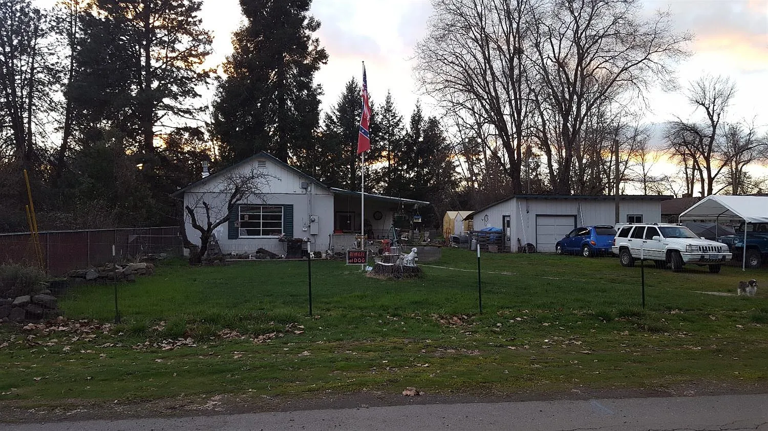 1220 Evergreen Ave photo 1