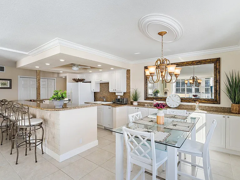 5440 N Ocean Dr #907 — Photo 33