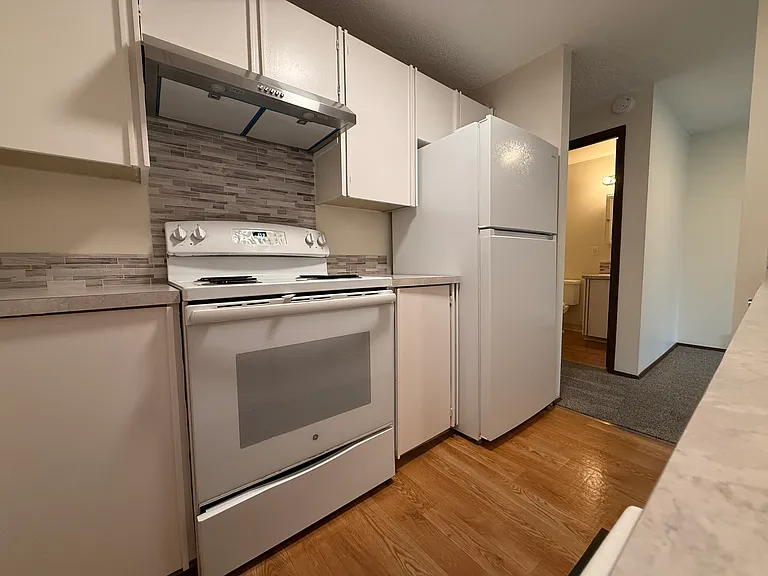 1714 Evergreen Park Ct SW #B3 — Photo 2