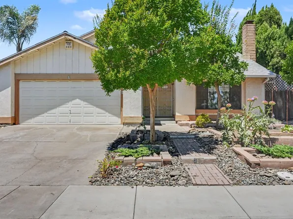 2701 Twin Oak Ln, Modesto, CA 95355