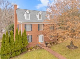 214 Mateer Cir, Blacksburg, VA 24060
