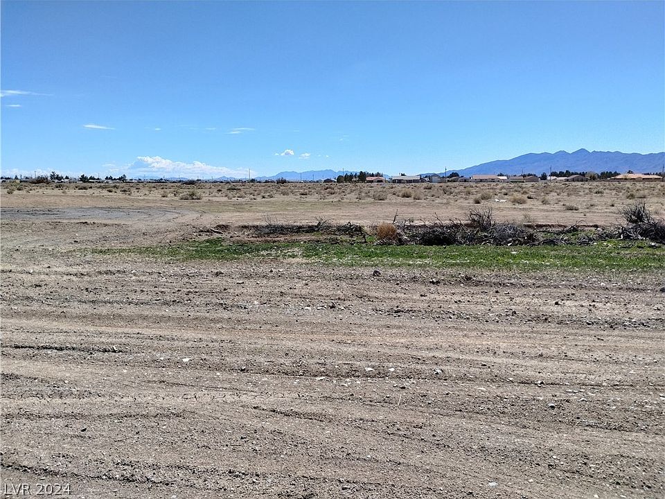1st image of 561 W State Highway 372