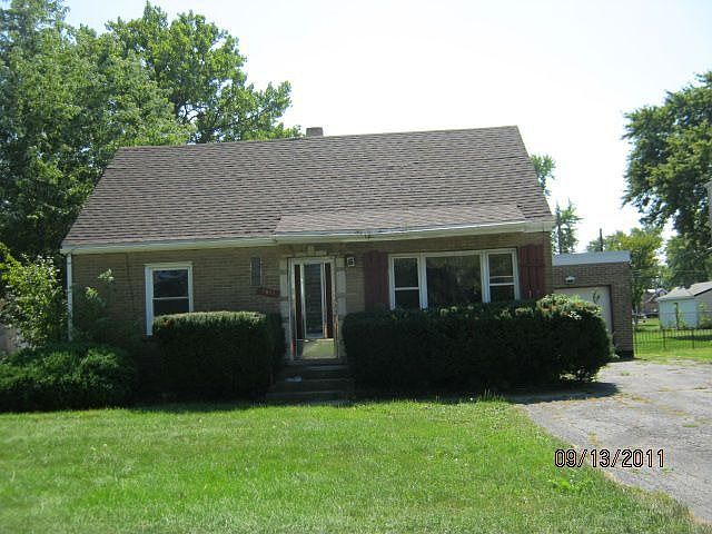 2nd image of 7817 Suburban Ln