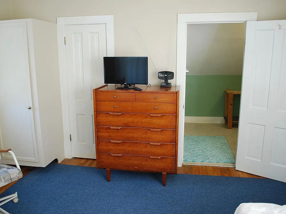 1st image of 500 Vine St #2
