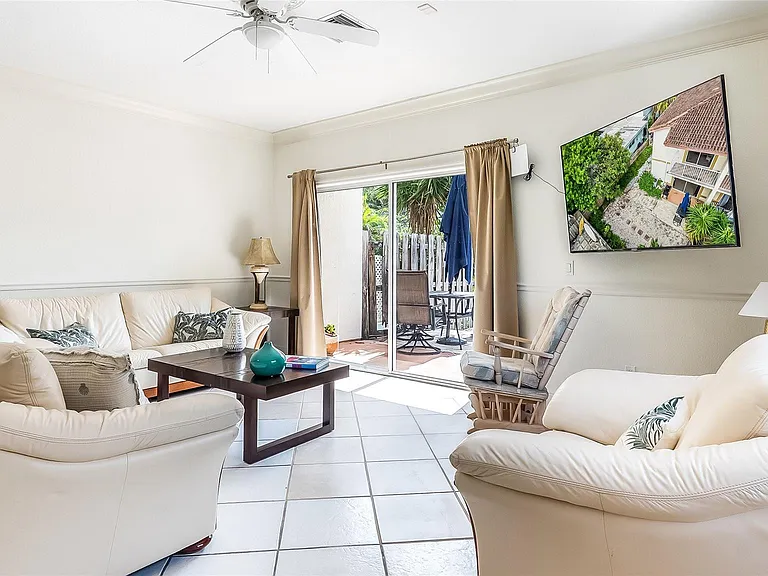 512 S Ocean Blvd — Photo 16