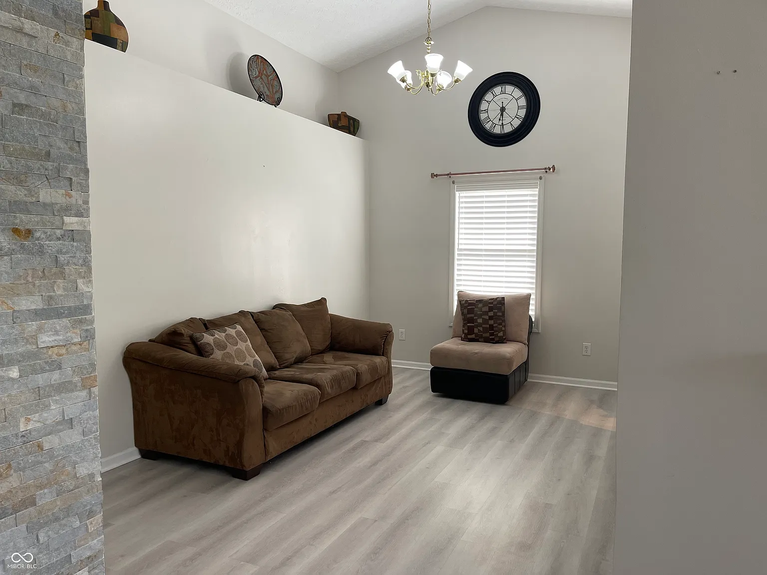 3 bed, 2.0 bath, 1583 sqft, $2,150 — Photo 4