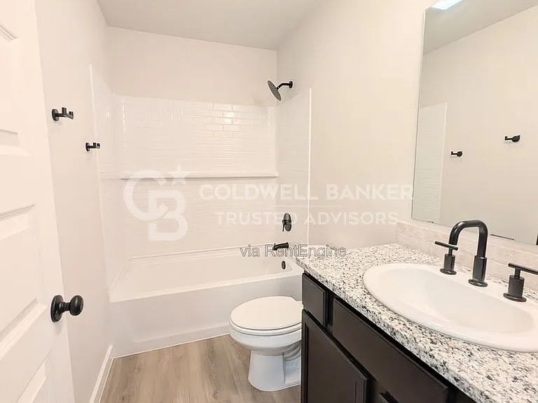 3220 Cottonwood Ave — Photo 11