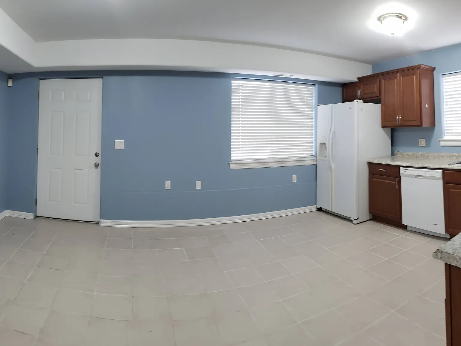 2 bed, 860 sqft, $2,700 — Photo 3