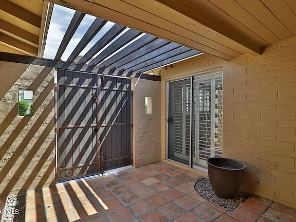5th image of 1625 E Orangewood Avenue