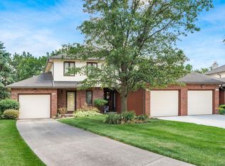 3208 Parkview Cir, Grove City, OH 43123